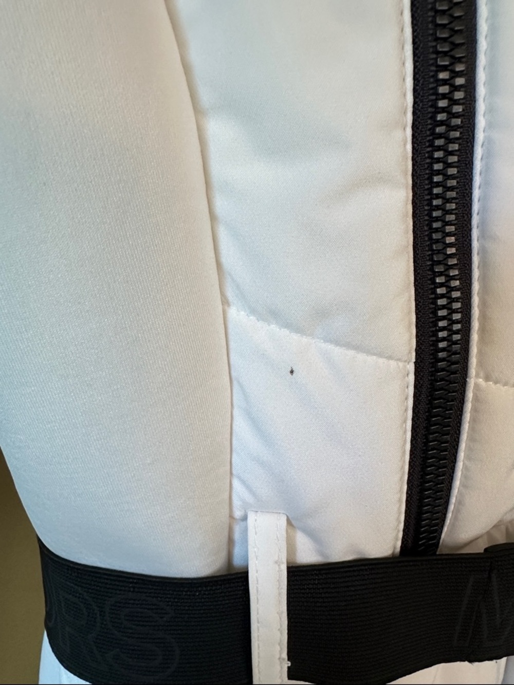 Michael Kors White Quilted Belted Puffer Jacket with Black Trim Size P/S - Picture 8 of 12